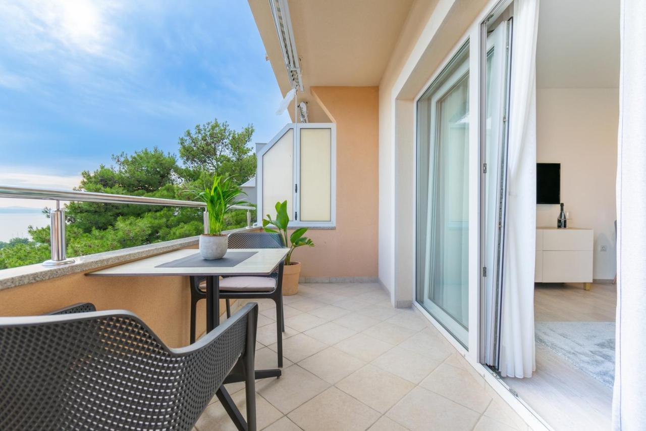 Apartmani Eterovic Baska Voda Bagian luar foto