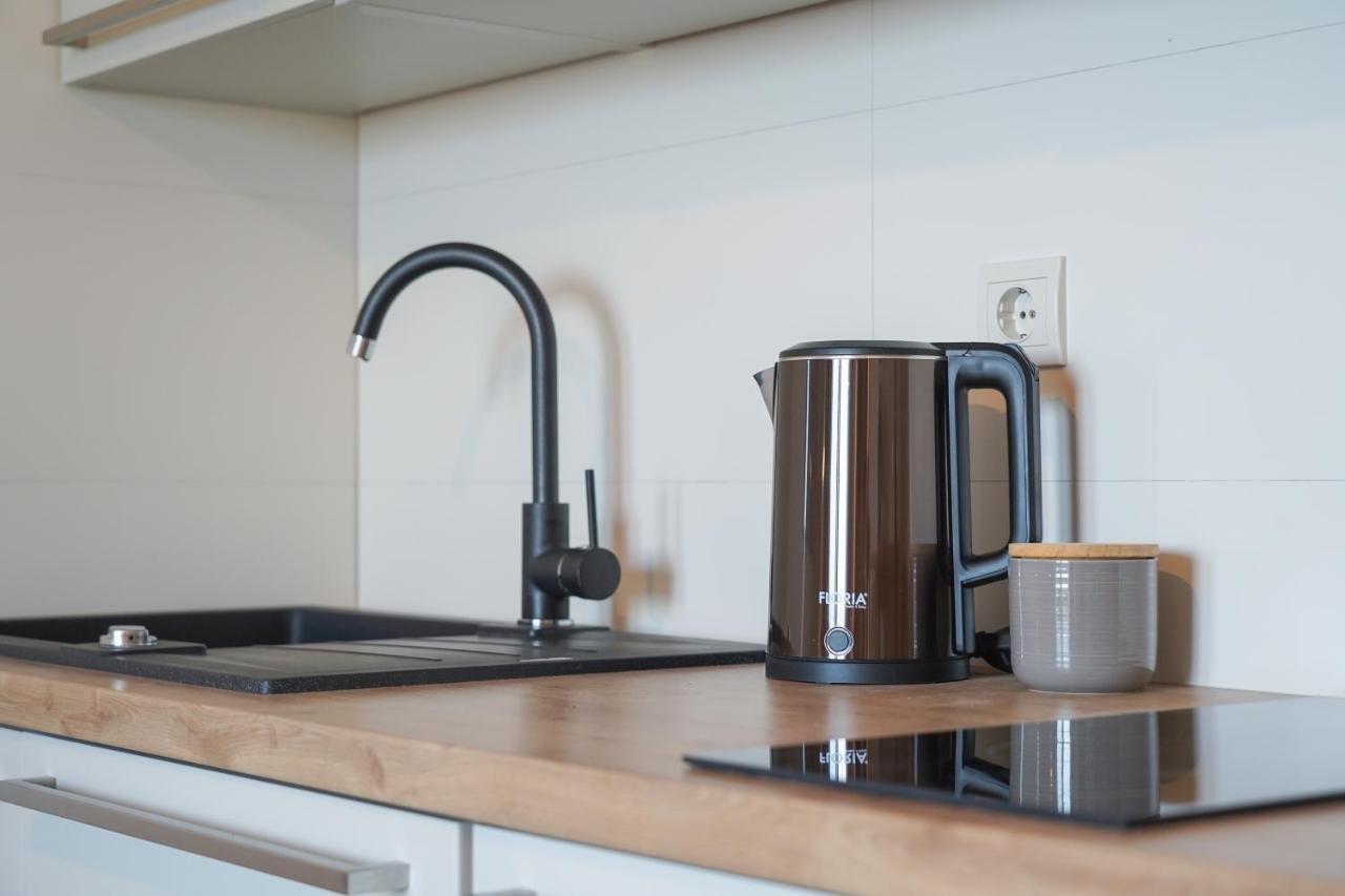 Apartmani Eterovic Baska Voda Bagian luar foto