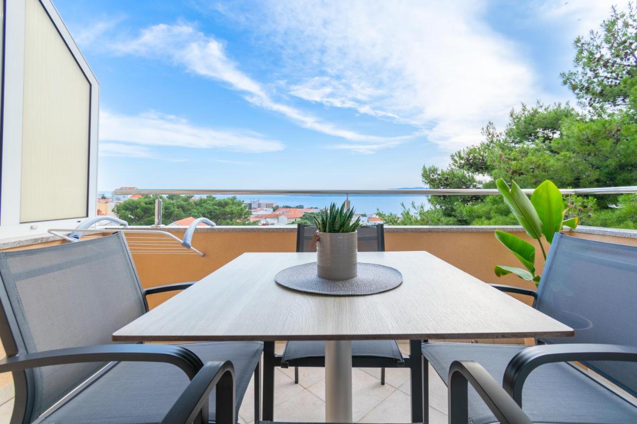 Apartmani Eterovic Baska Voda Bagian luar foto
