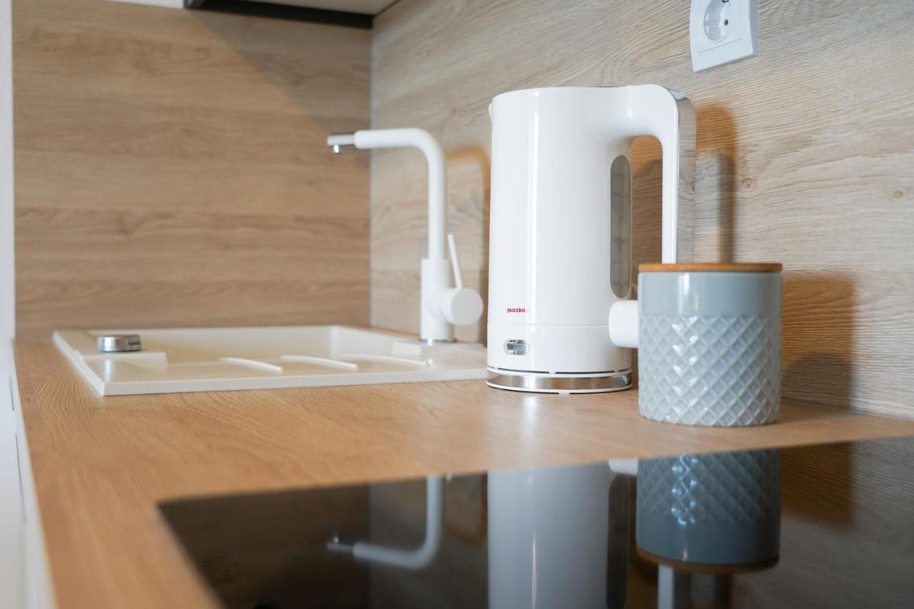 Apartmani Eterovic Baska Voda Bagian luar foto