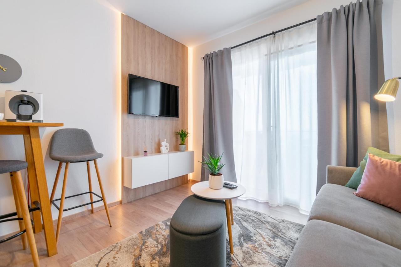 Apartmani Eterovic Baska Voda Bagian luar foto